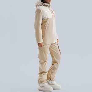 GEMYSE Women's Ski Snow Jackets and Pants Set size M